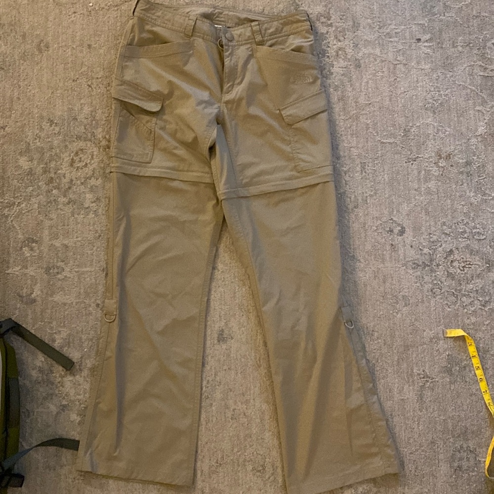 Women’s North Face Paramount Convertible Hiking Pants - Size 6